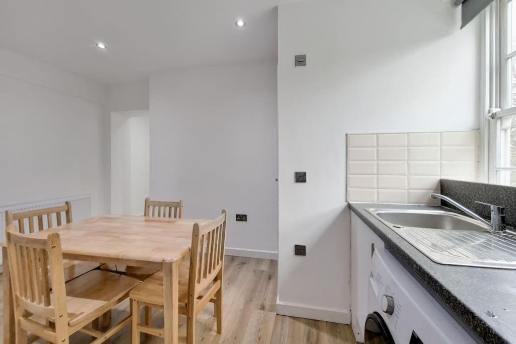 Flat 5 Mornington Crescent, 2 Bedroom, 1 Bathroom Flat London Exterior photo